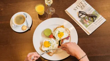 Mit hochwertigen Zutaten, stellen wir Ihnen ein abwechslungsreiches Frühstück zusammen